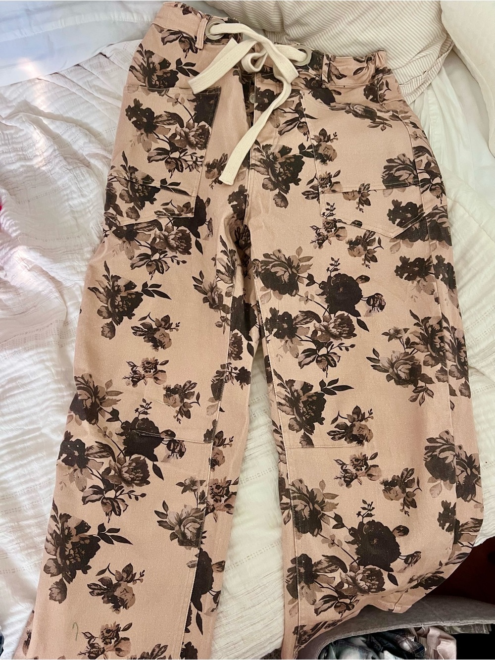 JODIFL Beige and Black Floral Barrel Pants - Picture 2 of 5
